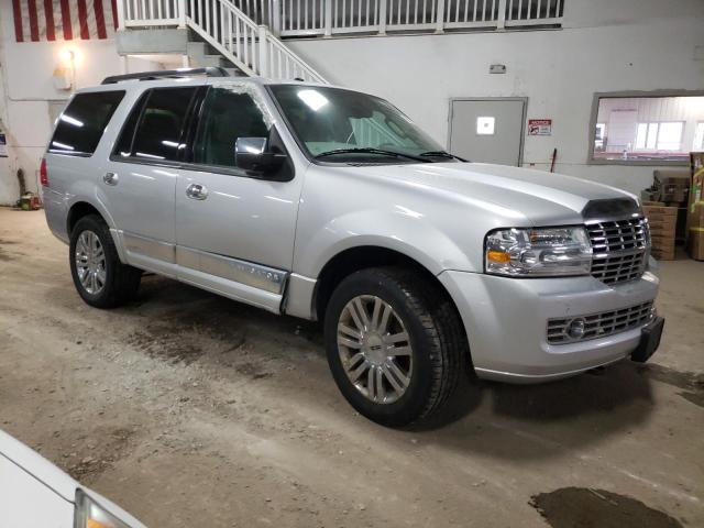 5LMJJ2J56BEJ06443 - 2011 LINCOLN NAVIGATOR 银色 照片 4