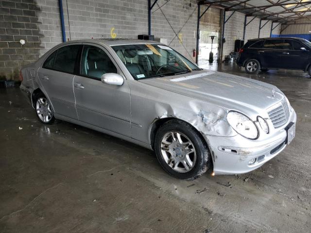 WDBUF82J85X167370 - 2005 MERCEDES-BENZ E 320 4MATIC SILVER photo 4