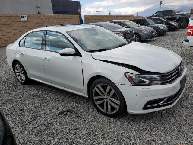 1VWLA7A31KC011969 - 2019 VOLKSWAGEN PASSAT WOLFSBURG WHITE photo 4