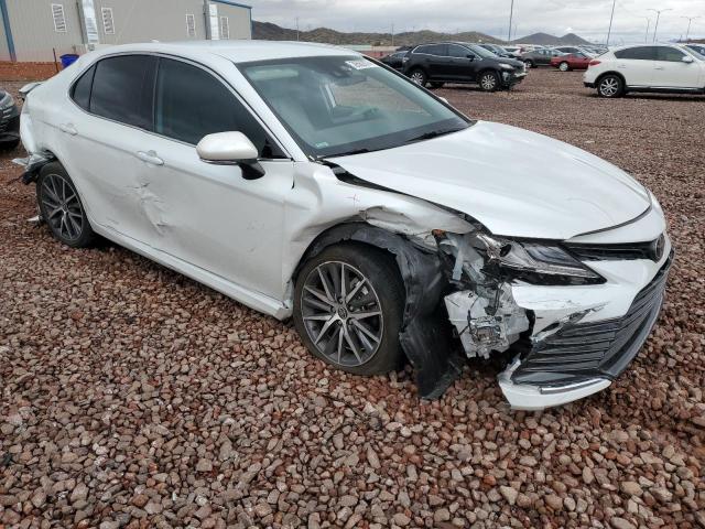 4T1F11AK4NU004299 - 2022 TOYOTA CAMRY XLE WHITE photo 4