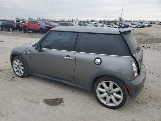 WMWRE33474TD86526 - 2004 MINI COOPER S SILVER photo 2