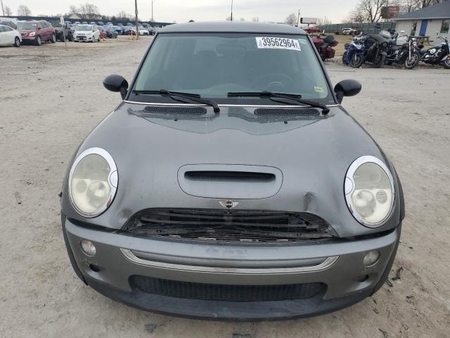 WMWRE33474TD86526 - 2004 MINI COOPER S SILVER photo 5