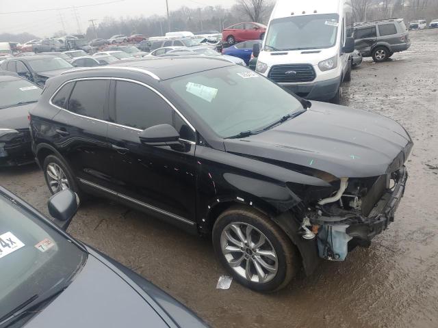 5LMCJ2D93GUJ20823 - 2016 LINCOLN MKC SELECT BLACK photo 4