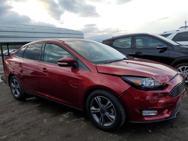 1FADP3FE9HL254873 - 2017 FORD FOCUS SE RED photo 4