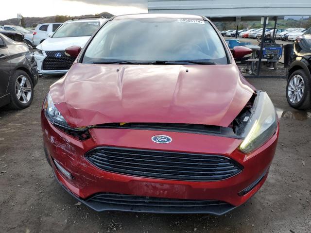 1FADP3FE9HL254873 - 2017 FORD FOCUS SE RED photo 5