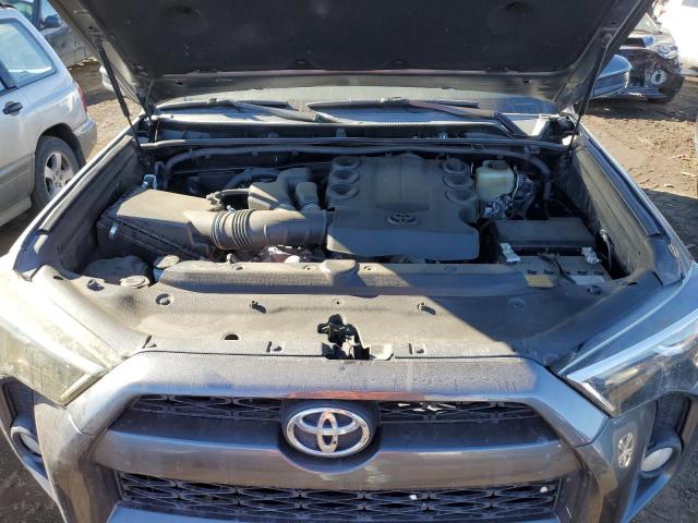 JTEBU5JR9G5387812 - 2016 TOYOTA 4RUNNER SR5/SR5 PREMIUM GRAY photo 11