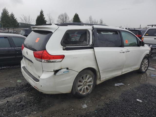 5TDDK3DC1CS031387 - 2012 TOYOTA SIENNA XLE WHITE photo 3