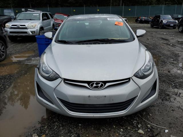 5NPDH4AE3GH794078 - 2016 HYUNDAI ELANTRA SE SILVER photo 5