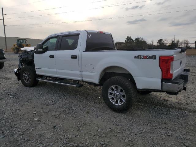 1FT7W2BT5KED12322 - 2019 FORD F250 SUPER DUTY WHITE photo 2