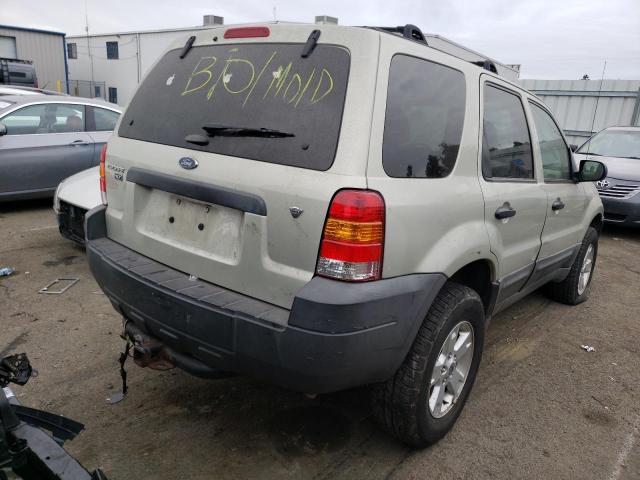 1FMYU93155KD12113 - 2005 FORD ESCAPE XLT BEIGE photo 3