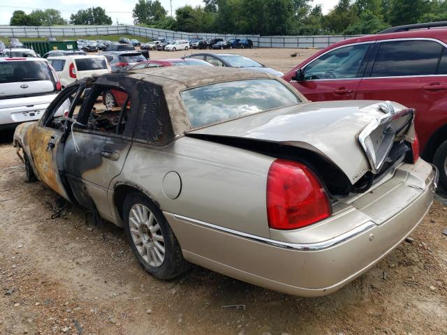 1LNHM83WX4Y687013 - 2004 LINCOLN TOWN CAR ULTIMATE BEIGE photo 2