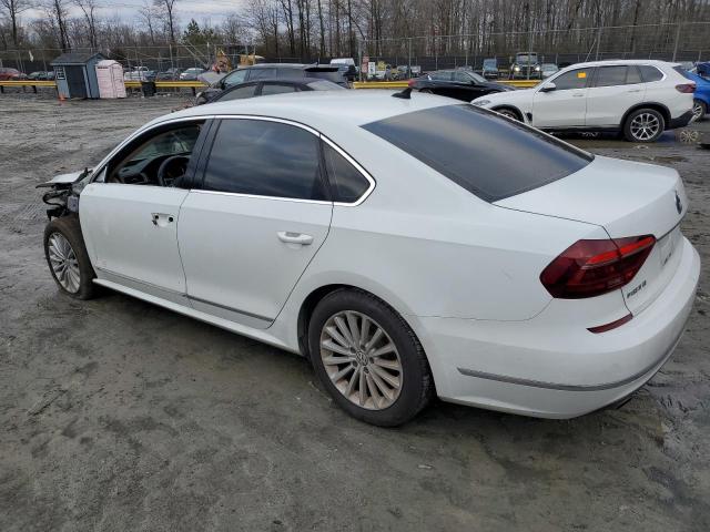 1VWBT7A32HC026575 - 2017 VOLKSWAGEN PASSAT SE WHITE photo 2