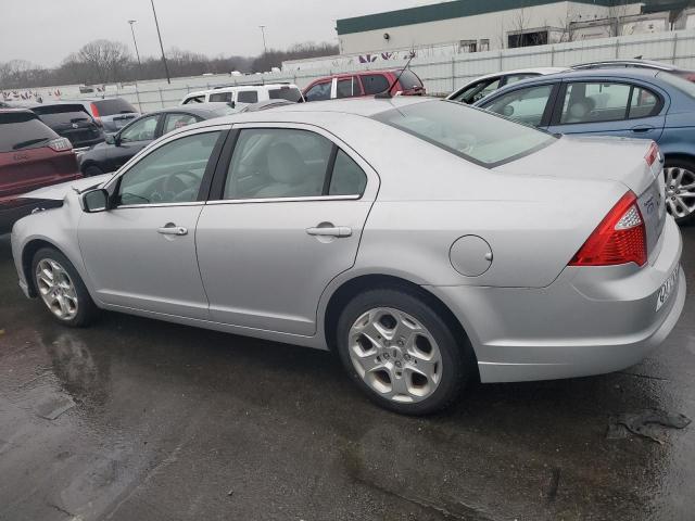 3FAHP0HA8AR227326 - 2010 FORD FUSION SE GRAY photo 2