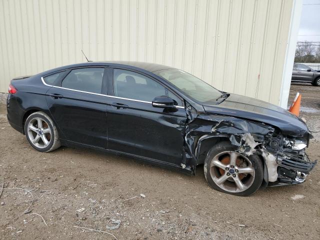 3FA6P0H70GR246098 - 2016 FORD FUSION SE BLACK photo 4