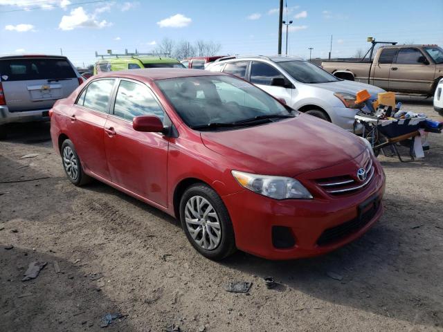 2T1BU4EE3DC082813 - 2013 TOYOTA COROLLA BASE RED photo 4