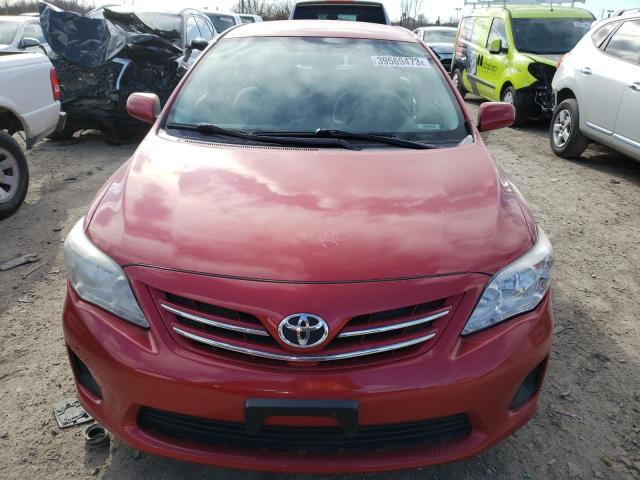 2T1BU4EE3DC082813 - 2013 TOYOTA COROLLA BASE RED photo 5