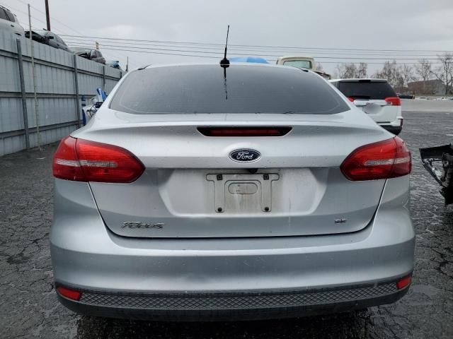 1FADP3F26FL369143 - 2015 FORD FOCUS SE SILVER photo 6