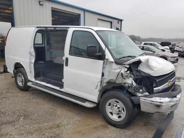 1GCWGAFP6N1195362 - 2022 CHEVROLET EXPRESS G2 WHITE photo 4