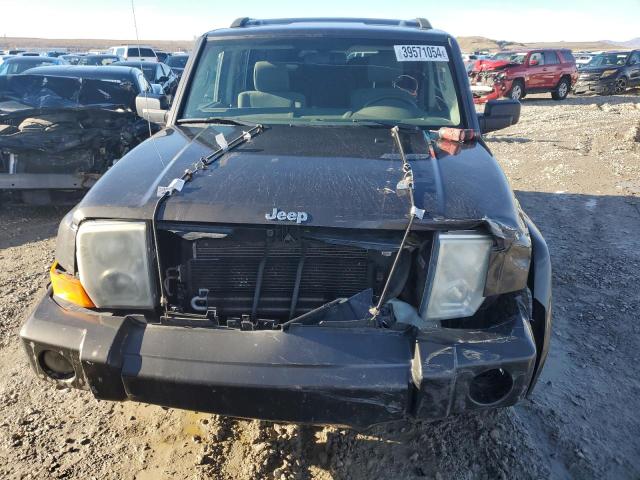 1J8HG48N56C156721 - 2006 JEEP COMMANDER TAN photo 5