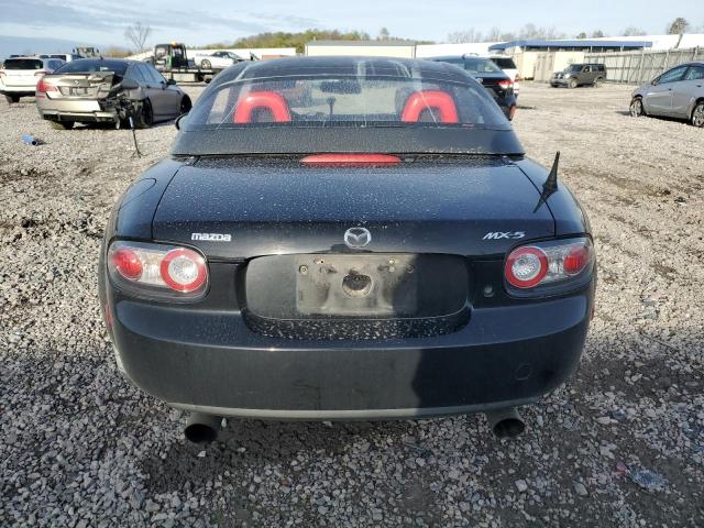 JM1NC25F860112818 - 2006 MAZDA MX-5 MIATA BLACK photo 6