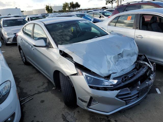 5NPD74LF2KH399049 - 2019 HYUNDAI ELANTRA SE SILVER photo 4