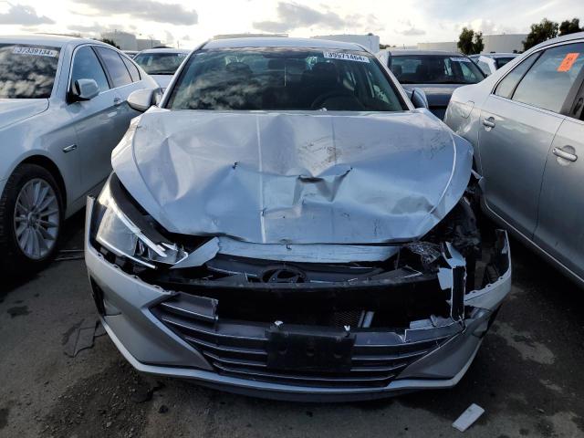 5NPD74LF2KH399049 - 2019 HYUNDAI ELANTRA SE SILVER photo 5