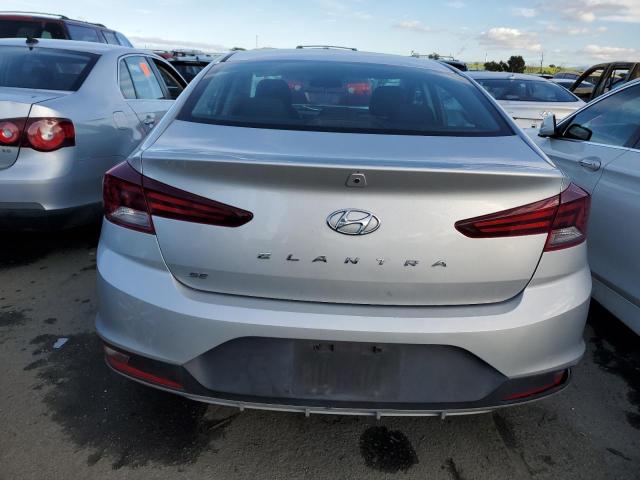 5NPD74LF2KH399049 - 2019 HYUNDAI ELANTRA SE SILVER photo 6