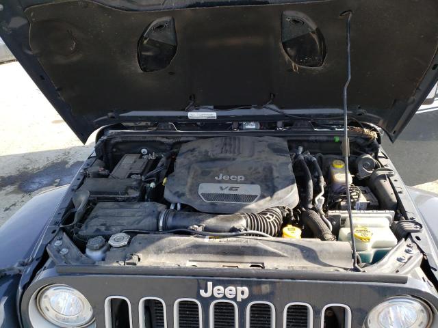 1C4BJWEG1HL667622 - 2017 JEEP WRANGLER U SAHARA GRAY photo 11