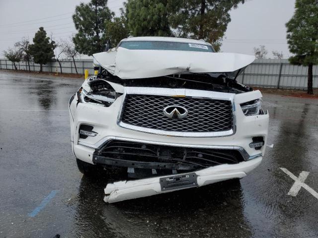 JN8AZ2BE0P9305605 - 2023 INFINITI QX80 SENSORY WHITE photo 5