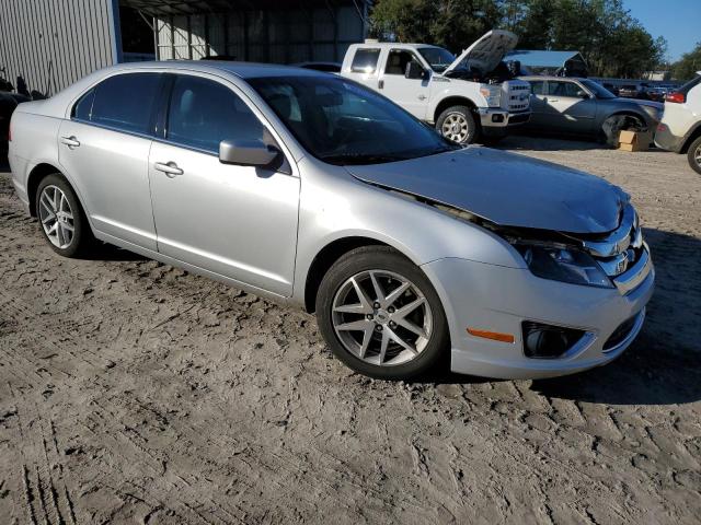 3FAHP0JA4AR150836 - 2010 FORD FUSION SEL SILVER photo 4