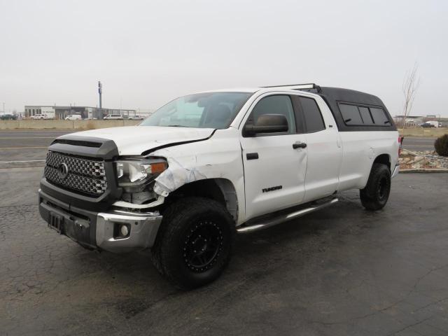 5TFTY5F17LX010992 - 2020 TOYOTA TUNDRA DOUBLE CAB SR/SR5 WHITE photo 2