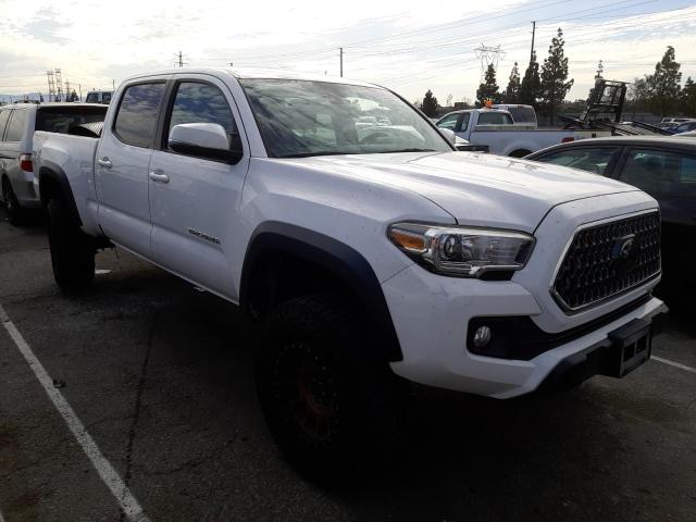 3TMDZ5BN4JM040853 - 2018 TOYOTA TACOMA DOUBLE CAB 白色 照片 4