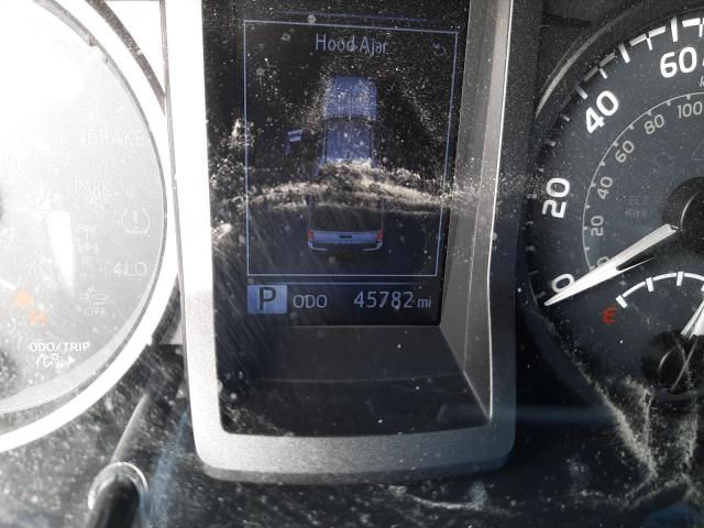 3TMDZ5BN4JM040853 - 2018 TOYOTA TACOMA DOUBLE CAB 白色 照片 9