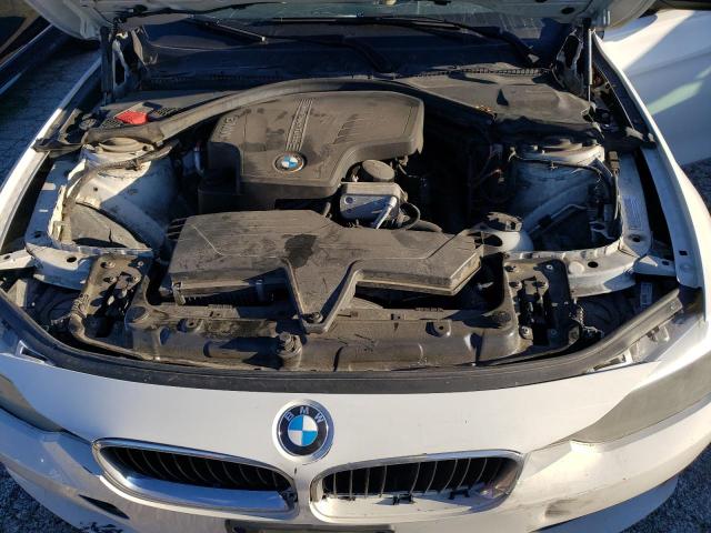 WBA3C3C59DF981927 - 2013 BMW 320 I XDRIVE WHITE photo 11
