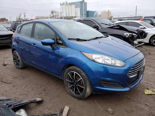 3FADP4EJ6JM116877 - 2018 FORD FIESTA SE BLUE photo 4