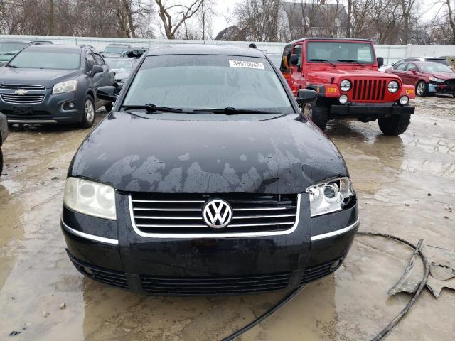 WVWPD63B44E032767 - 2004 VOLKSWAGEN PASSAT GLS BLACK photo 5