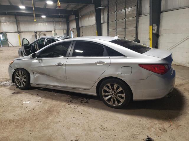 5NPEC4AC3BH018317 - 2011 HYUNDAI SONATA SE SILVER photo 2