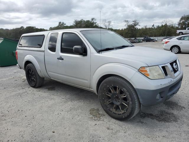 1N6BD06T89C418846 - 2009 NISSAN FRONTIER KING CAB XE SILVER photo 4