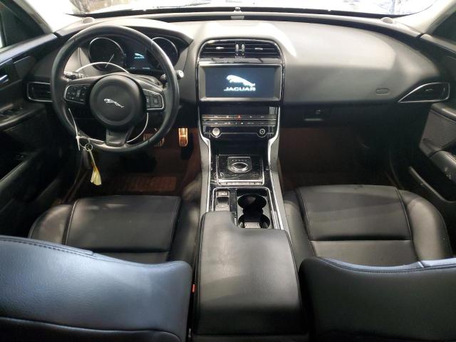 SAJAS4FX8KCP52784 - 2019 JAGUAR XE BLACK photo 8