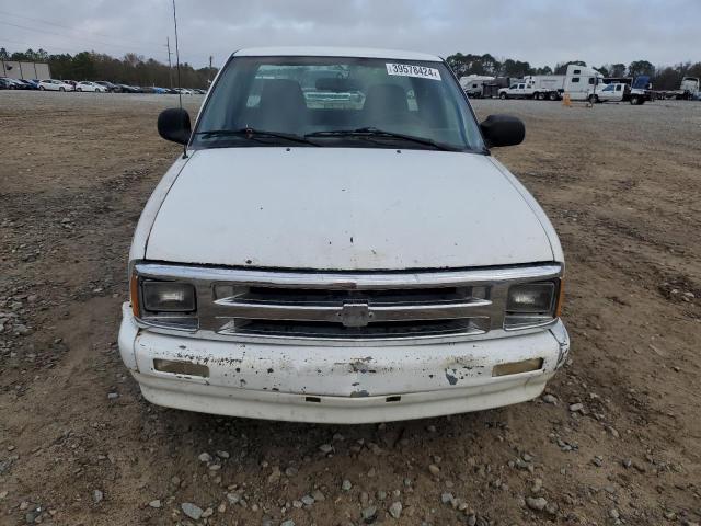 1GCCS1944V8168770 - 1997 CHEVROLET S TRUCK S10 WHITE photo 5