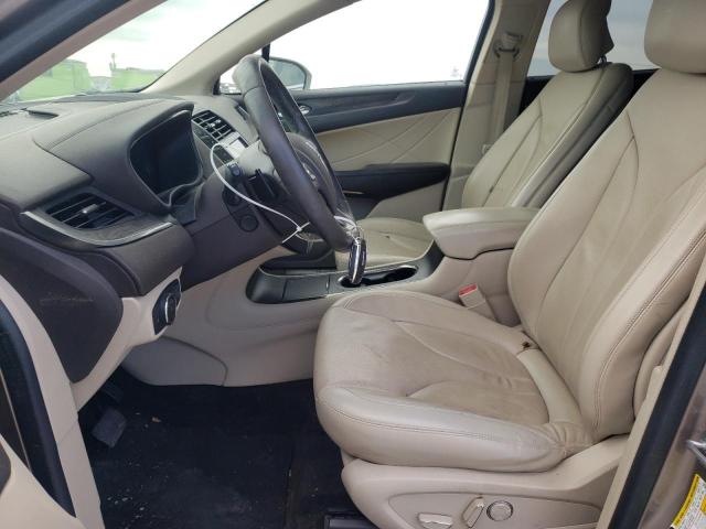5LMCJ3C98JUL32986 - 2018 LINCOLN MKC RESERVE TAN photo 7