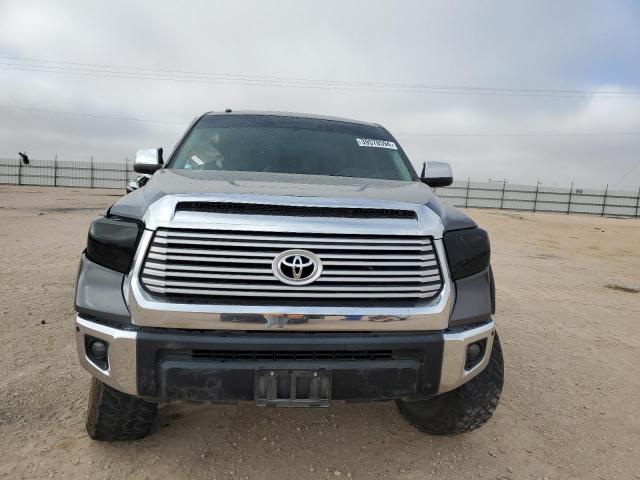 5TFHW5F13HX673642 - 2017 TOYOTA TUNDRA CREWMAX LIMITED GRAY photo 5