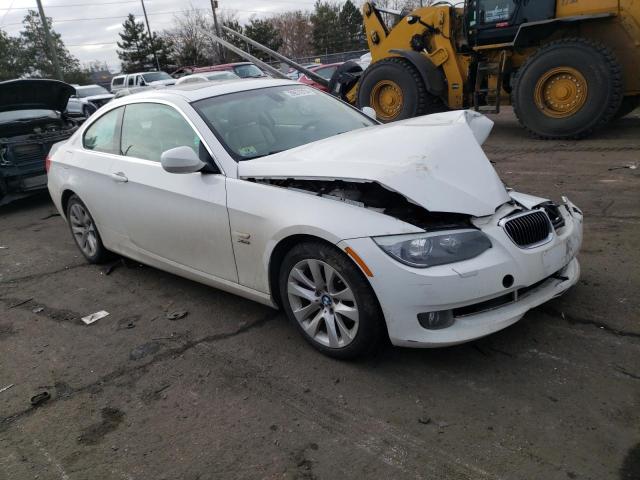 WBAKF5C58BE655540 - 2011 BMW 328 XI SULEV WHITE photo 4