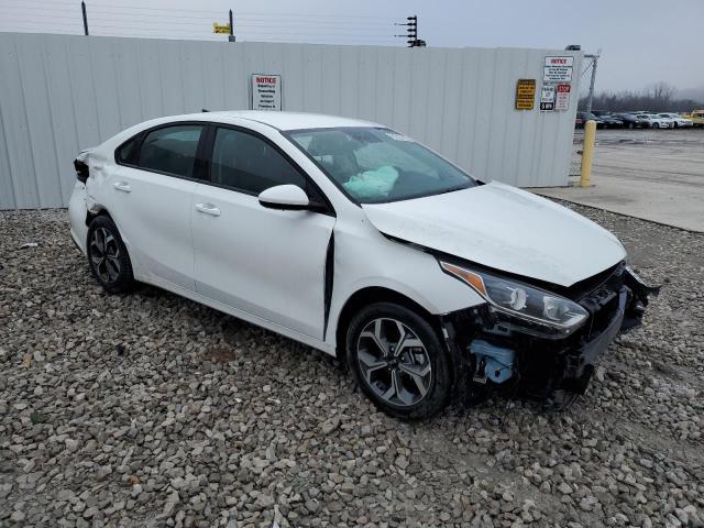 3KPF24AD2ME314856 - 2021 KIA FORTE FE WHITE photo 4