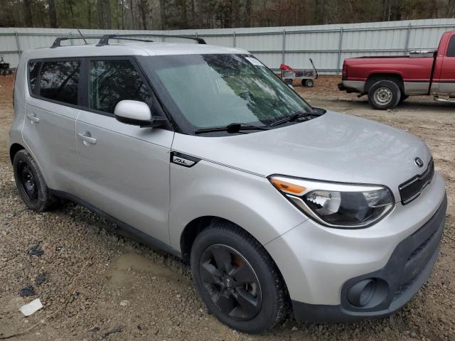 KNDJN2A22H7460877 - 2017 KIA SOUL SILVER photo 4