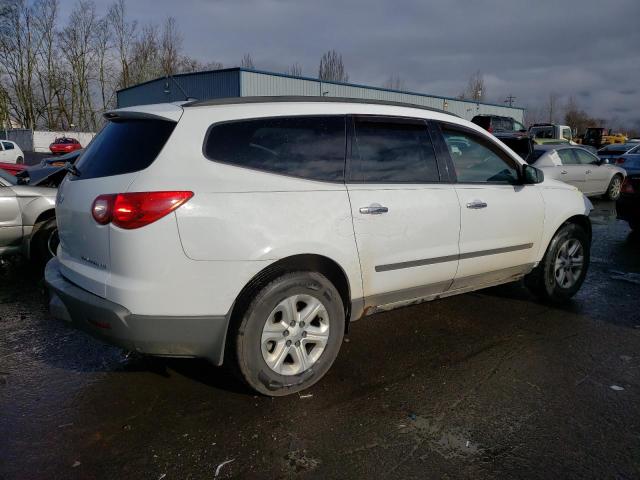 1GNLVEED5AS155518 - 2010 CHEVROLET TRAVERSE LS WHITE photo 3