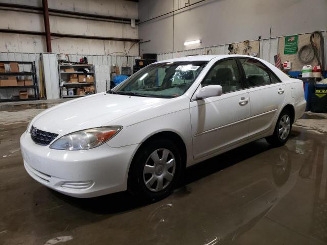 2004 TOYOTA CAMRY LE, 