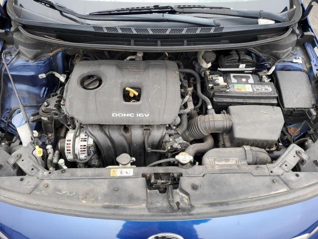 3KPFK4A74JE271174 - 2018 KIA FORTE LX BLUE photo 11