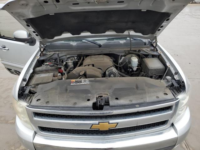 1GCRCSE02CZ240539 - 2012 CHEVROLET SILVERADO C1500 LT SILVER photo 11