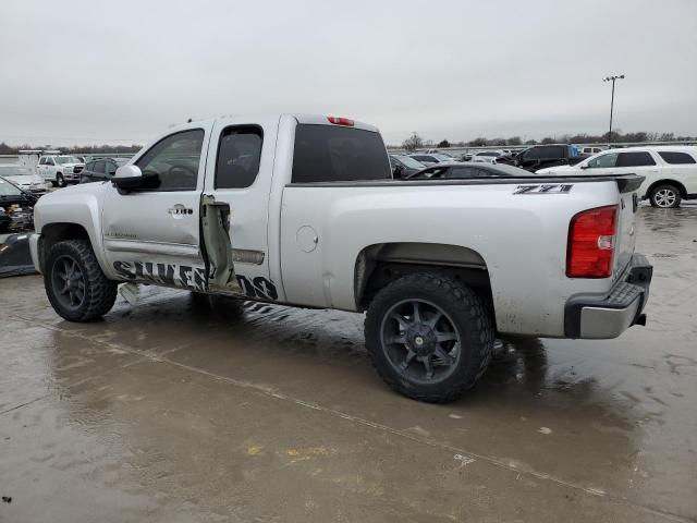 1GCRCSE02CZ240539 - 2012 CHEVROLET SILVERADO C1500 LT SILVER photo 2